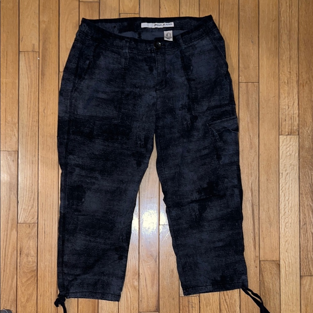 DKNY lightweight capri jeans